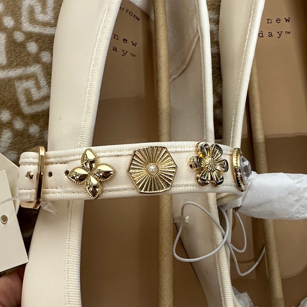 A New Day Women's White Loafers - Picture 5 of 10